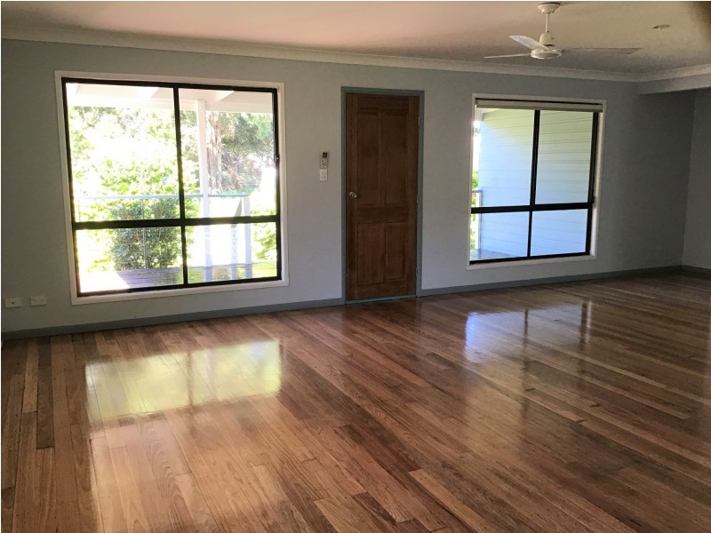 10 Mareela Street, Coochiemudlo Island QLD 4184