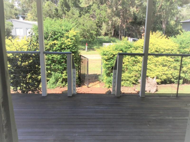 10 Mareela Street, Coochiemudlo Island QLD 4184