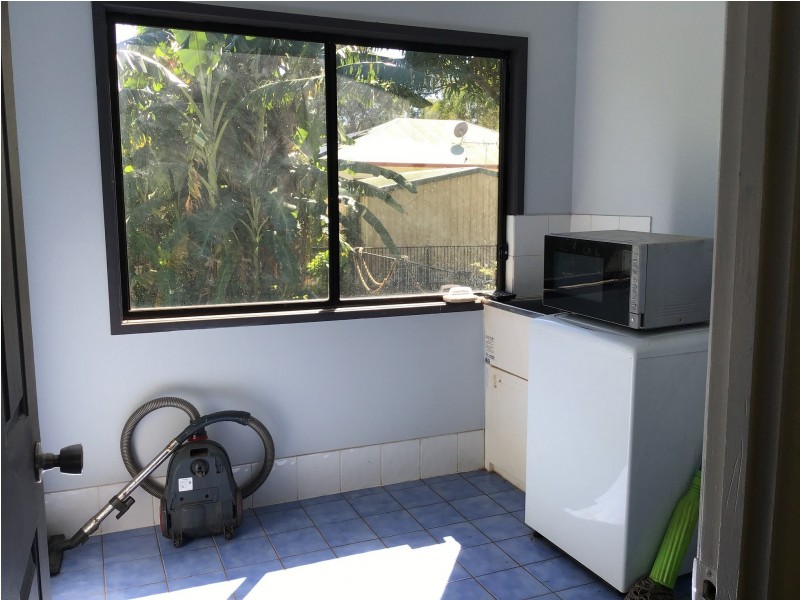 10 Mareela Street, Coochiemudlo Island QLD 4184