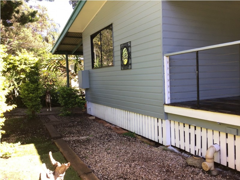 10 Mareela Street, Coochiemudlo Island QLD 4184