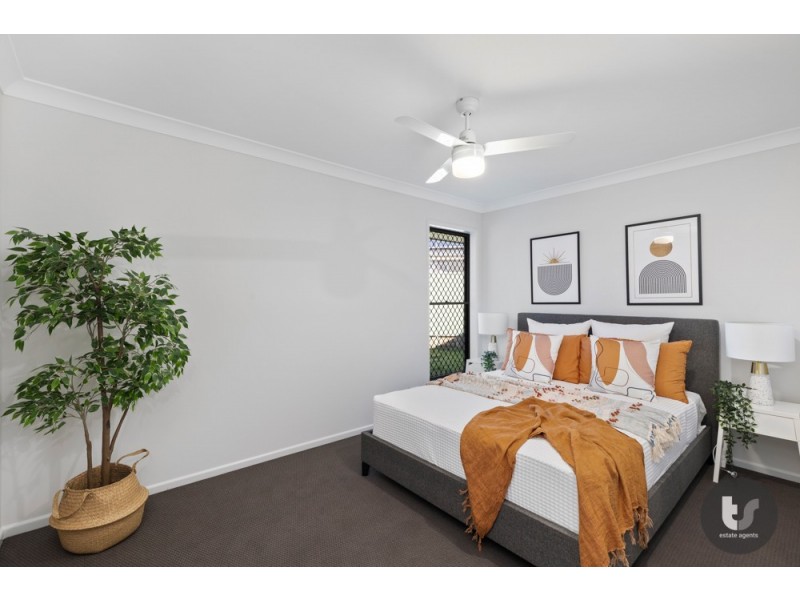 2/255 Colburn Avenue, Victoria Point QLD 4165