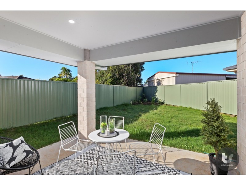2/255 Colburn Avenue, Victoria Point QLD 4165