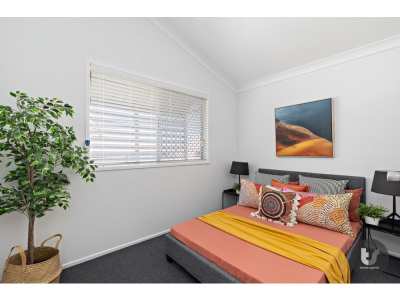 2/221 Middle Street, Cleveland QLD 4163