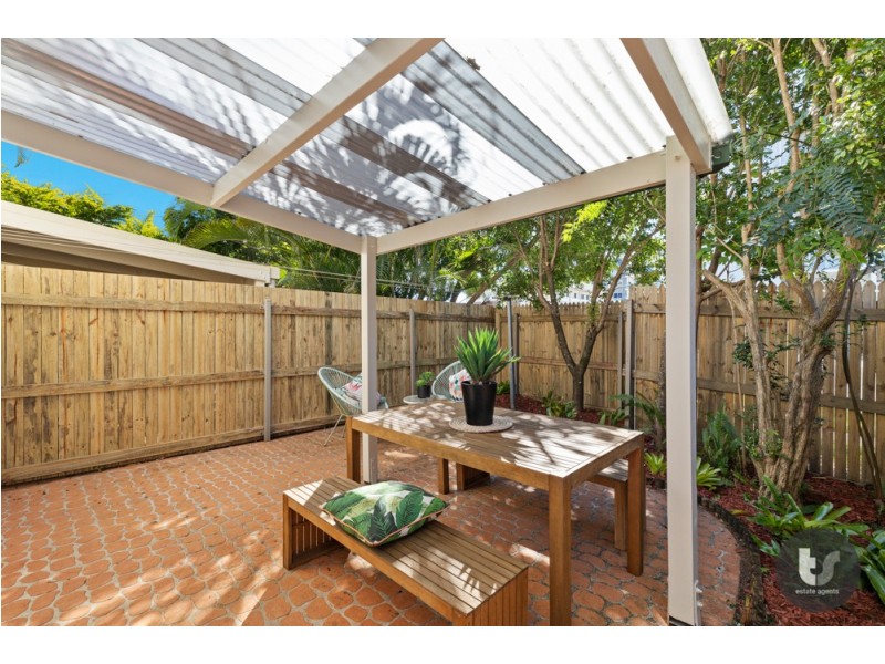 2/221 Middle Street, Cleveland QLD 4163