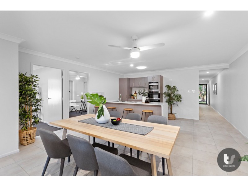 1/297 Colburn Avenue, Victoria Point QLD 4165