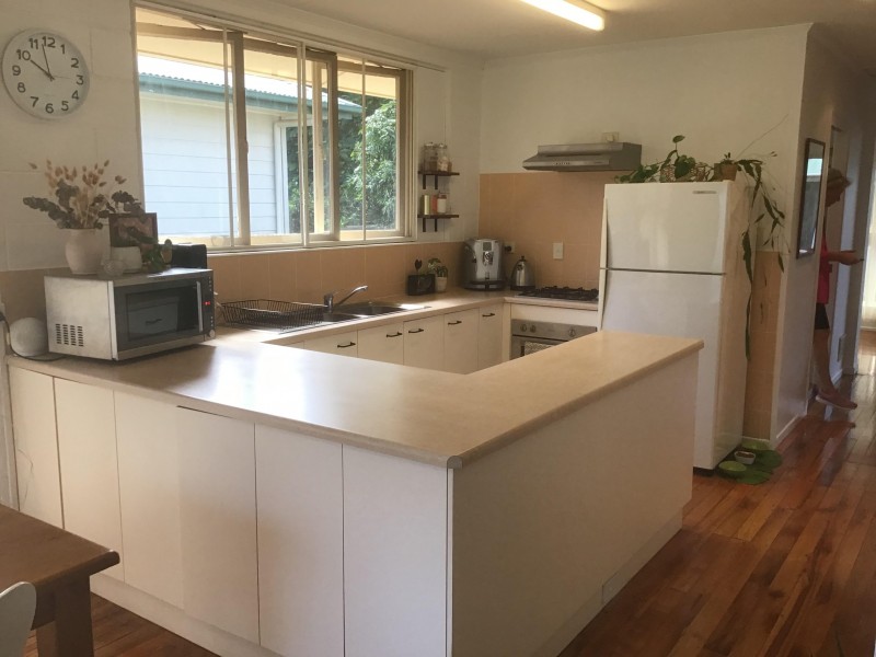 13 Kingfisher Street, Coochiemudlo Island QLD 4184