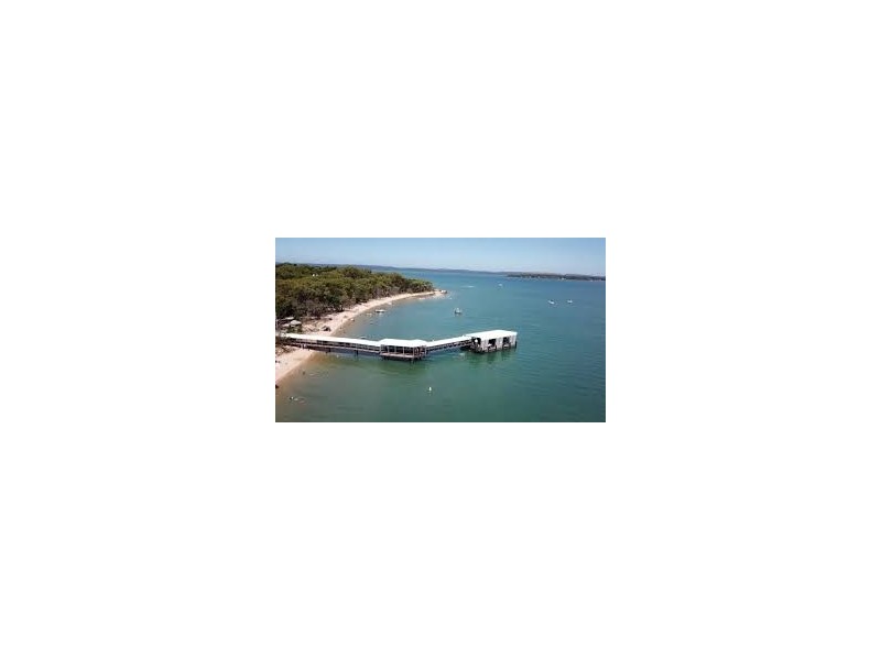 13 Kingfisher Street, Coochiemudlo Island QLD 4184