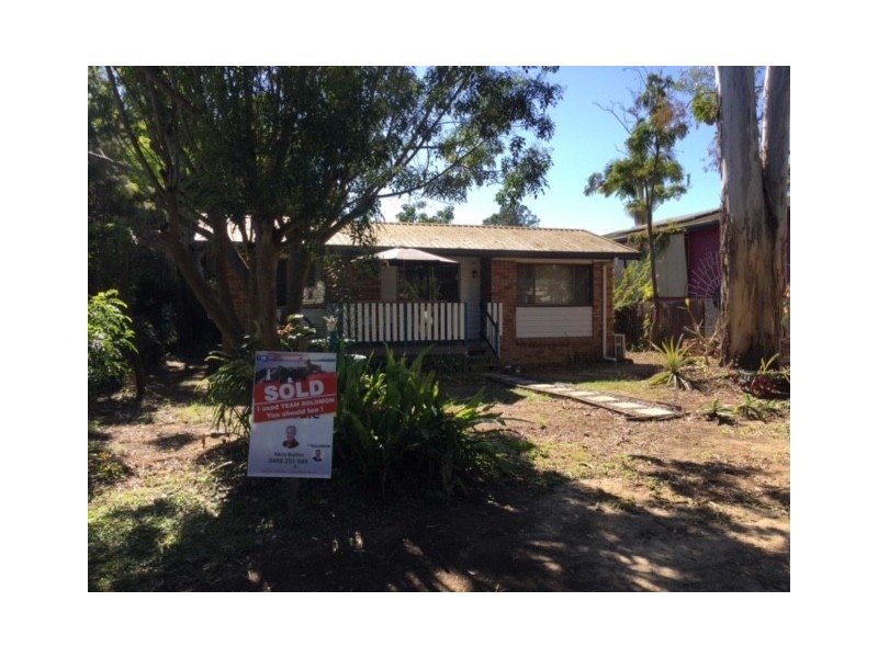 38 Carefree Street, Coochiemudlo Island QLD 4184