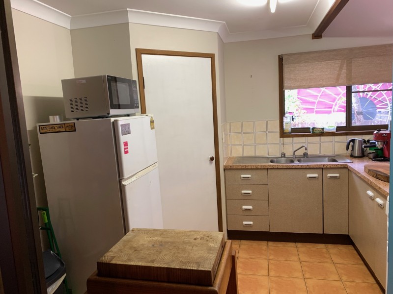 38 Carefree Street, Coochiemudlo Island QLD 4184