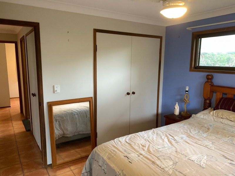 38 Carefree Street, Coochiemudlo Island QLD 4184