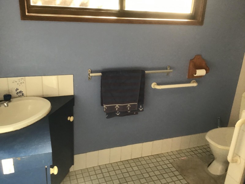 38 Carefree Street, Coochiemudlo Island QLD 4184