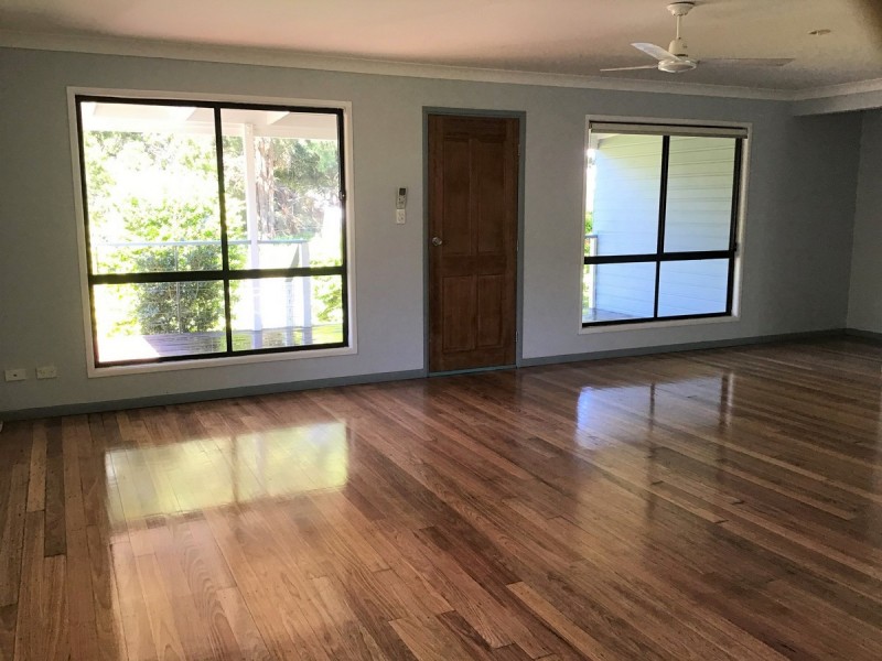 10 Mareela Street, Coochiemudlo Island QLD 4184