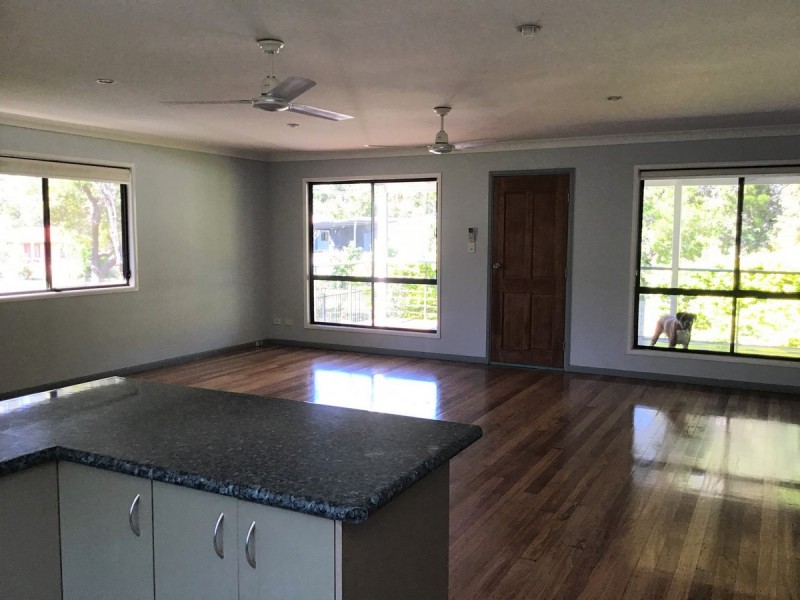 10 Mareela Street, Coochiemudlo Island QLD 4184