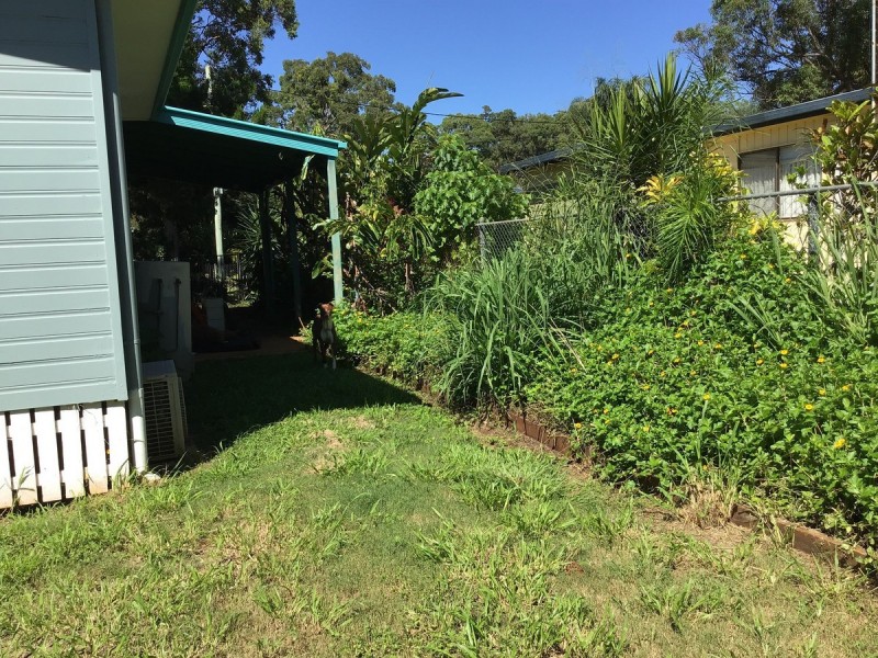 10 Mareela Street, Coochiemudlo Island QLD 4184