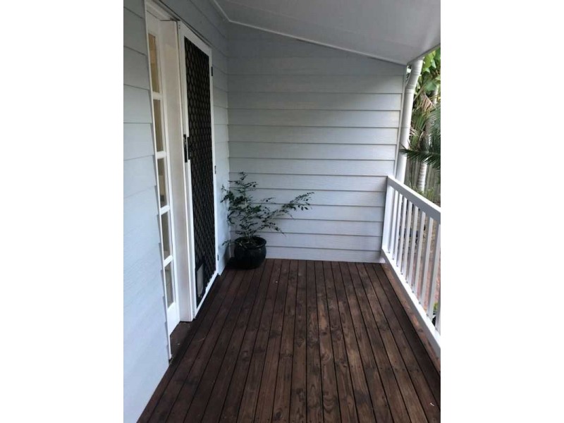 4 Marana Street, Coochiemudlo Island QLD 4184