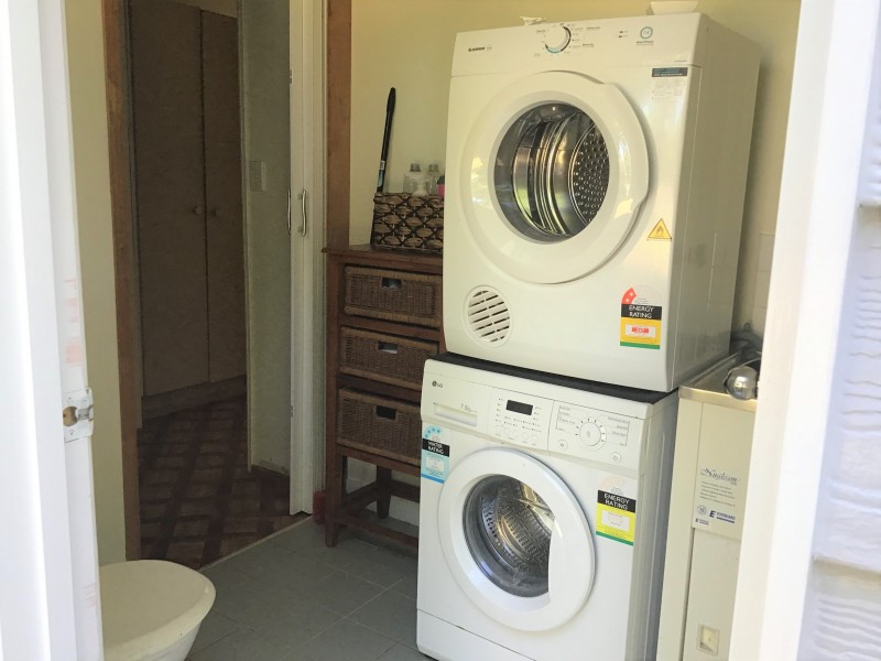 4 Marana Street, Coochiemudlo Island QLD 4184