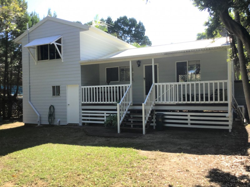 4 Marana Street, Coochiemudlo Island QLD 4184