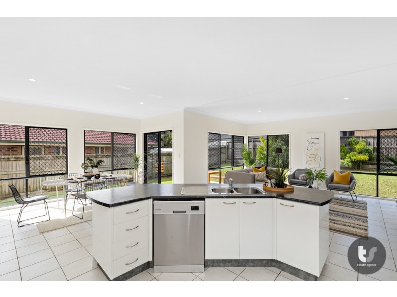 19a Baythorn Drive, Thornlands QLD 4164