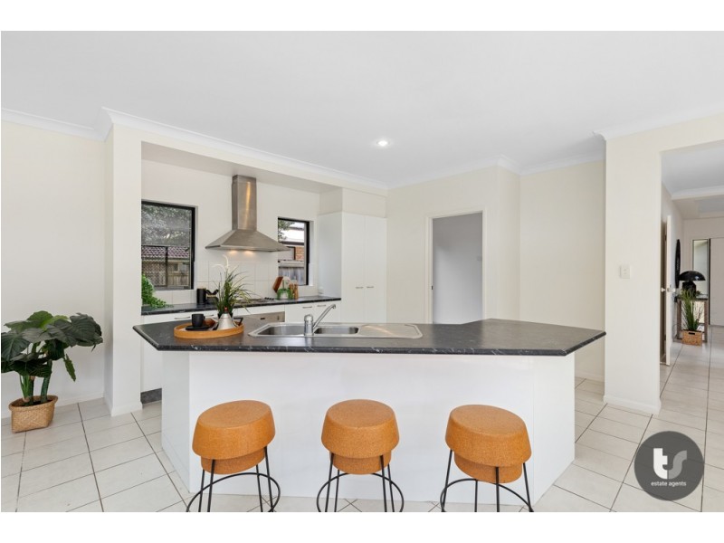 19a Baythorn Drive, Thornlands QLD 4164