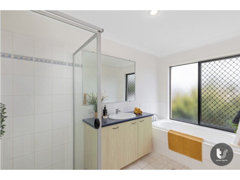 19a Baythorn Drive, Thornlands QLD 4164