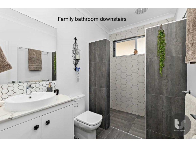 262 Queens Esplanade, Thorneside QLD 4158