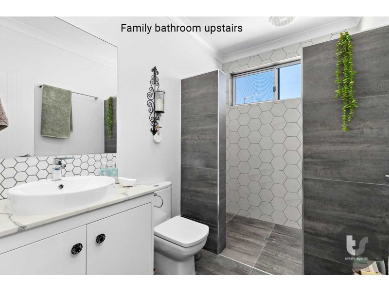 262 Queens Esplanade, Thorneside QLD 4158