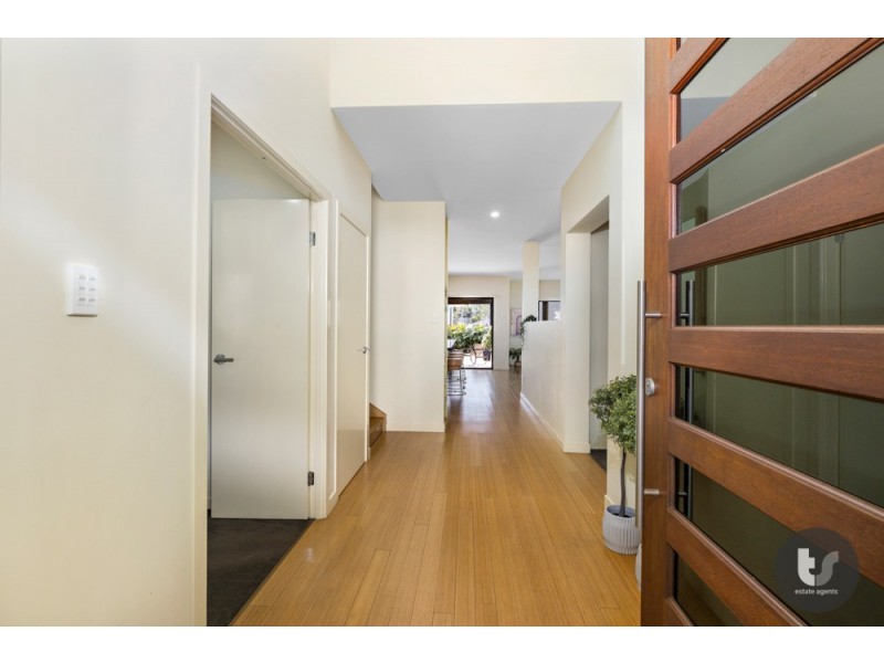 5 Baycrest Place, Thornlands QLD 4164