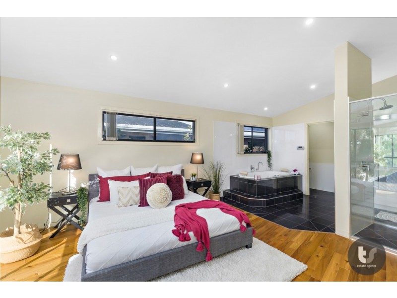 5 Baycrest Place, Thornlands QLD 4164