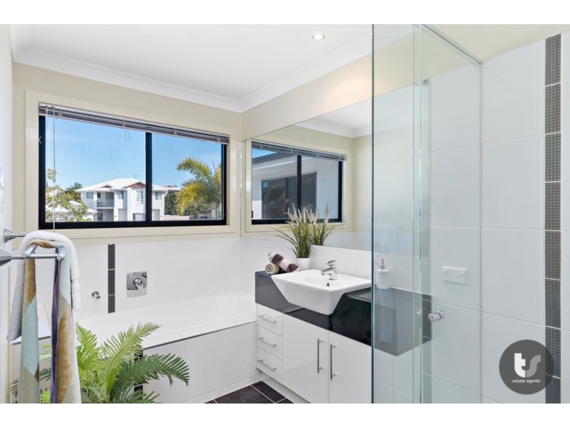 5 Baycrest Place, Thornlands QLD 4164