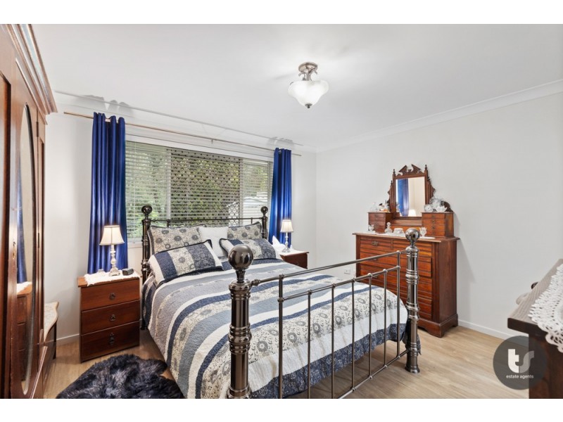 32 Lancaster Circuit, Redland Bay QLD 4165