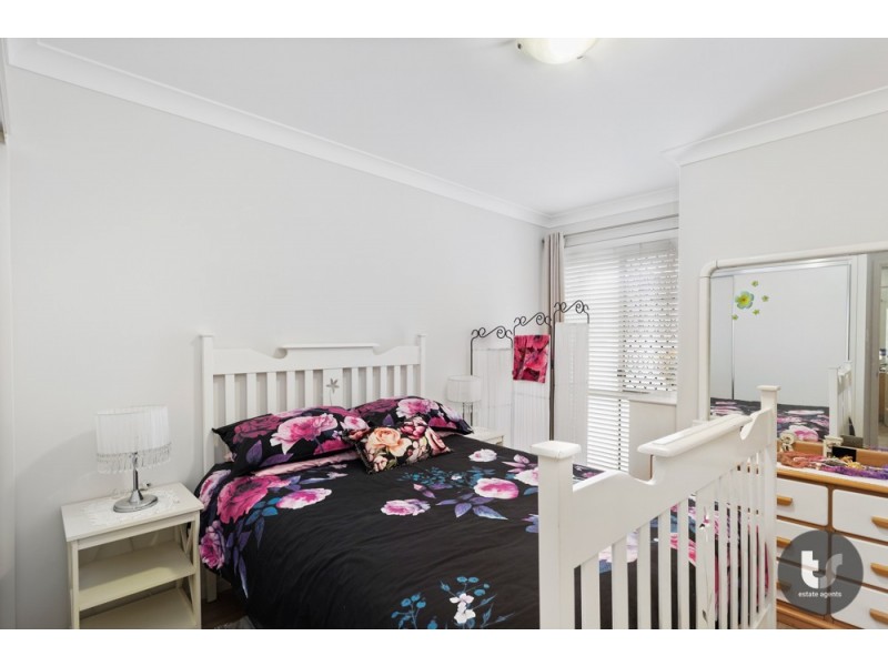 32 Lancaster Circuit, Redland Bay QLD 4165