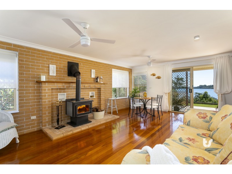 40 Timothy Street, Macleay Island QLD 4184