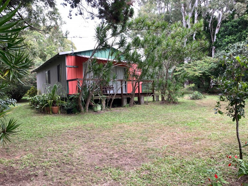 22-24 Mooroondu Street, Coochiemudlo Island QLD 4184