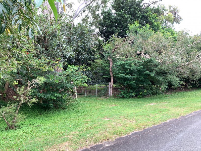 22-24 Mooroondu Street, Coochiemudlo Island QLD 4184