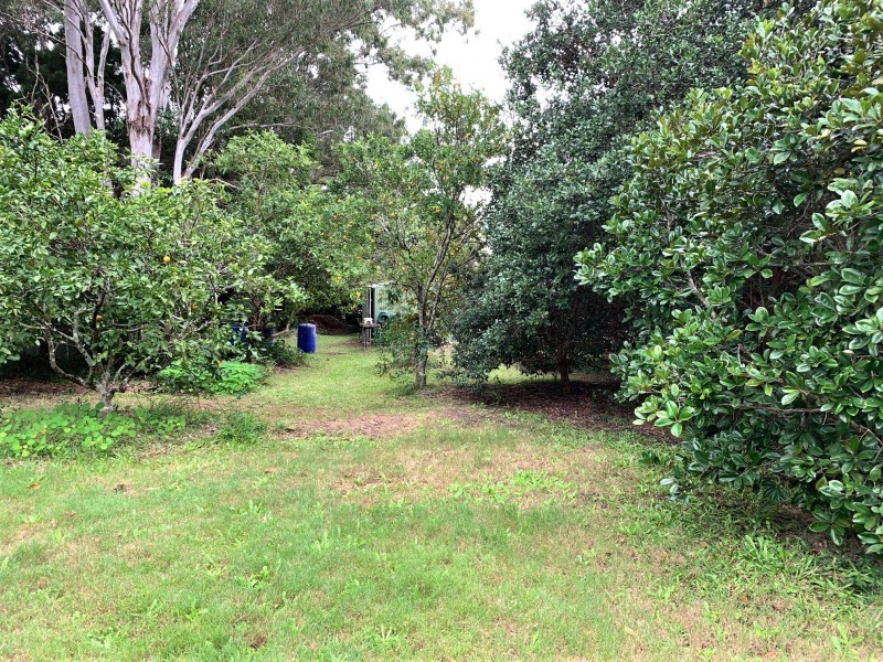 22-24 Mooroondu Street, Coochiemudlo Island QLD 4184
