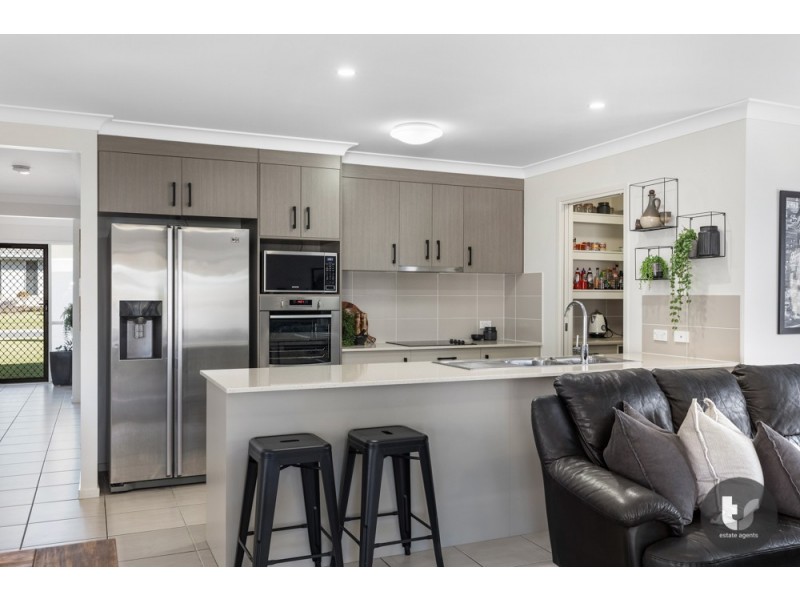 68 Lancaster Circuit, Redland Bay QLD 4165