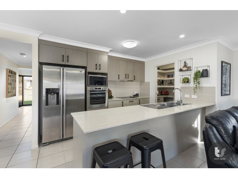 68 Lancaster Circuit, Redland Bay QLD 4165