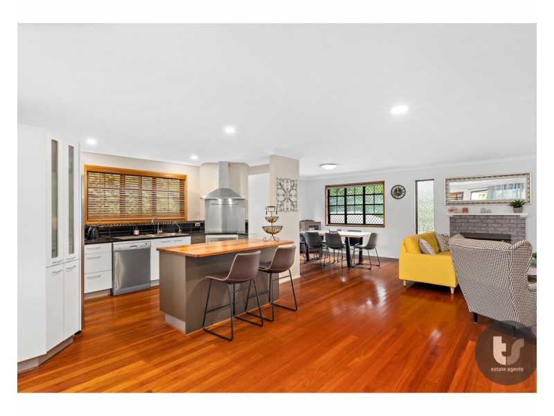 9 Waterford Crescent, Ormiston QLD 4160