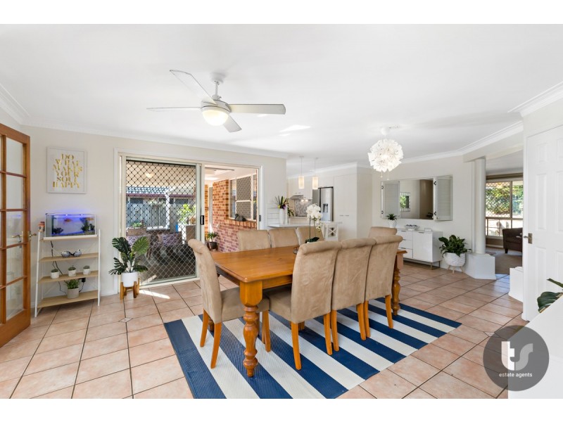 7 Westburn Court, Redland Bay QLD 4165