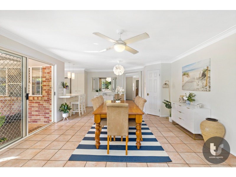 7 Westburn Court, Redland Bay QLD 4165