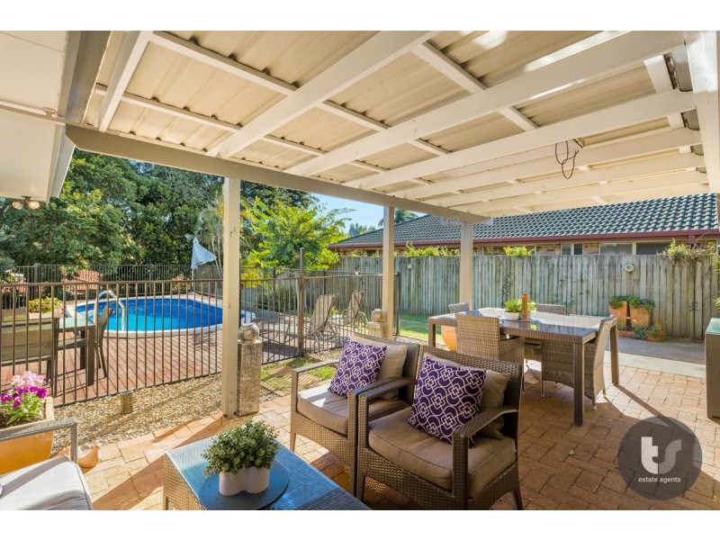 7 Westburn Court, Redland Bay QLD 4165