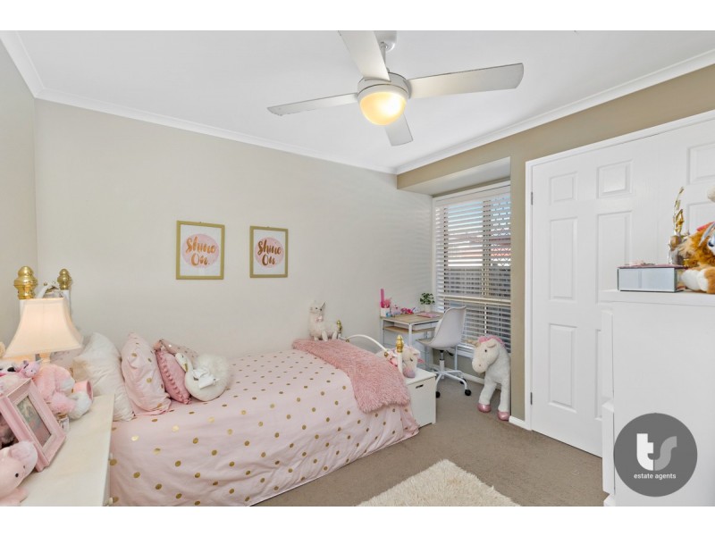 7 Westburn Court, Redland Bay QLD 4165