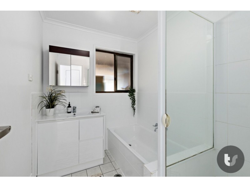 2 Tarcutta Street, Cleveland QLD 4163