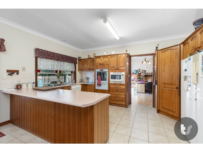 45 Hilltop Crs, Alexandra Hills QLD 4161