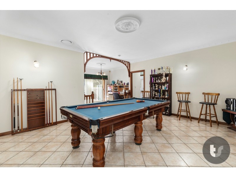 45 Hilltop Crs, Alexandra Hills QLD 4161