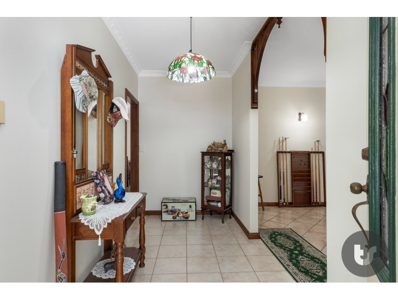 45 Hilltop Crs, Alexandra Hills QLD 4161