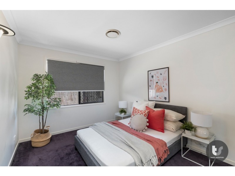 15 Caswell Crescent, Redland Bay QLD 4165