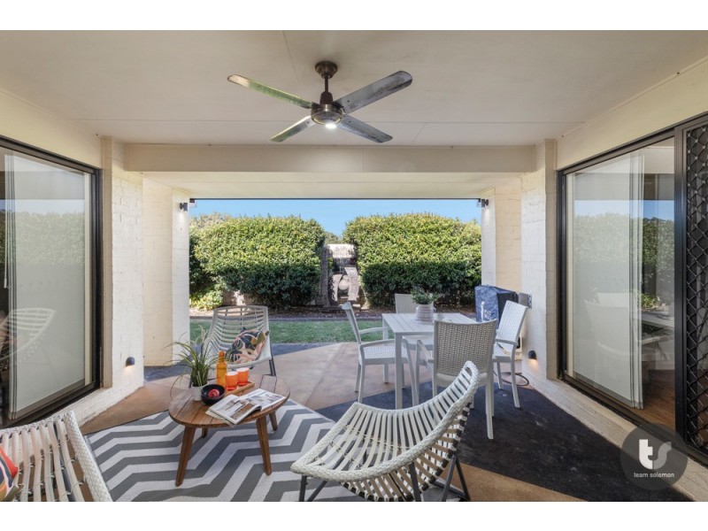 15 Caswell Crescent, Redland Bay QLD 4165