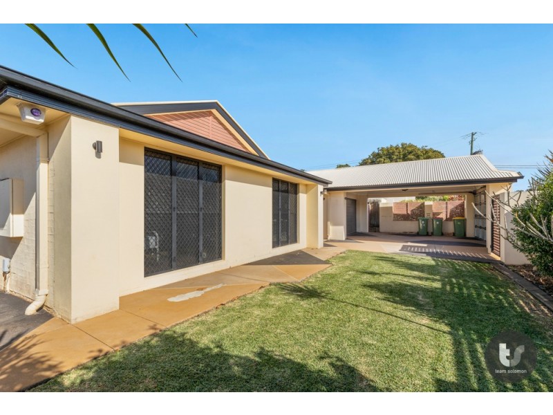 15 Caswell Crescent, Redland Bay QLD 4165