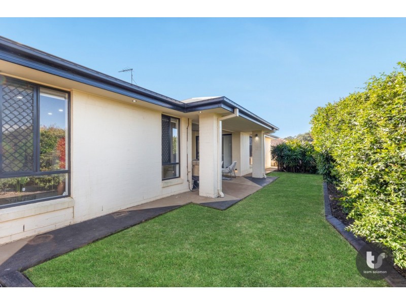 15 Caswell Crescent, Redland Bay QLD 4165